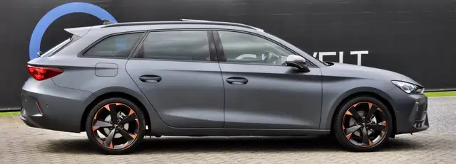 Cupra Leon view 2