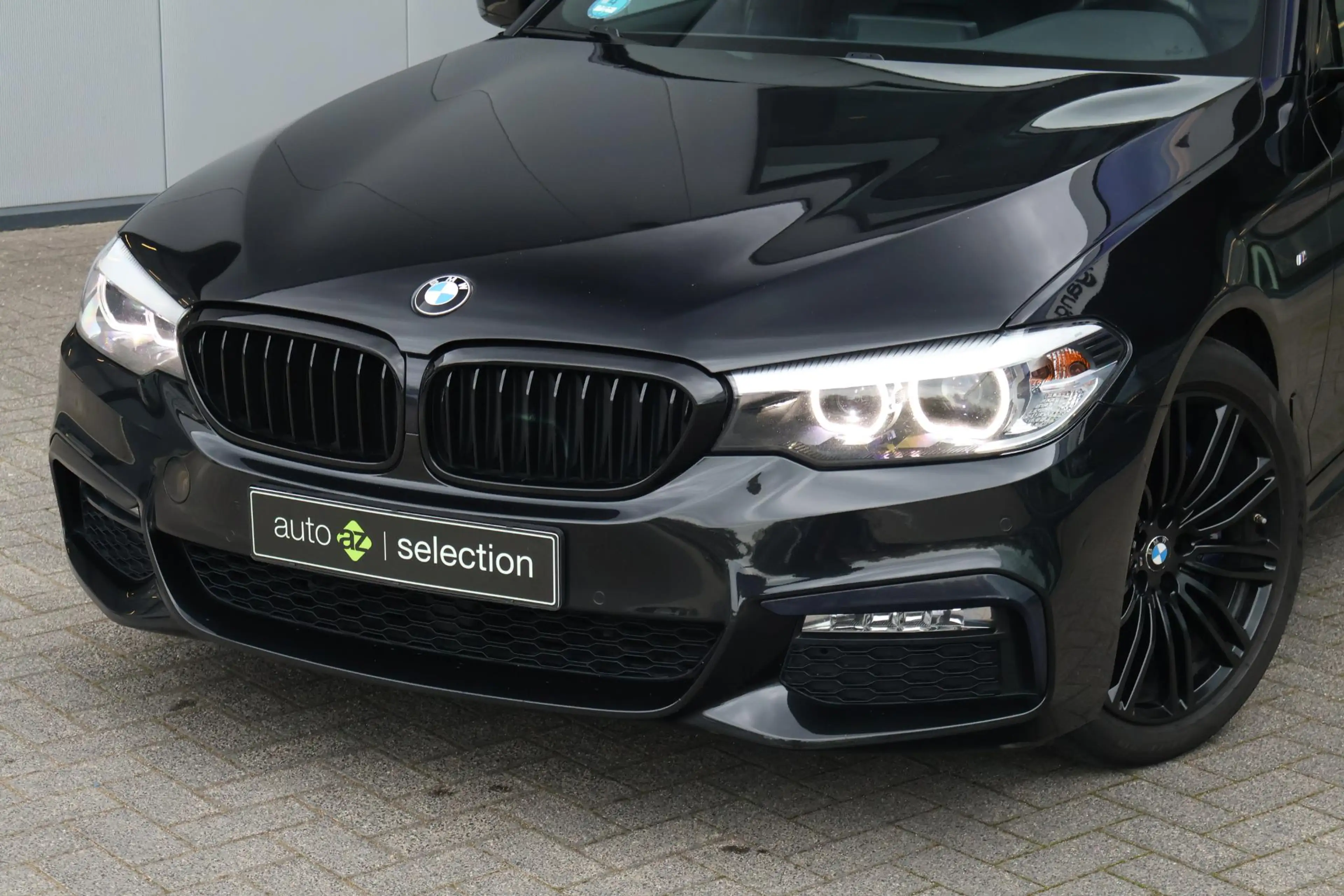 BMW 530 5-serie Touring 530i High Executive / M-Sport / St — photo 3