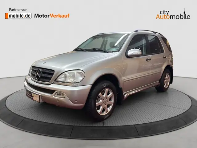 Mercedes-Benz ML 320 /V-Leder/Navi/Einparkhilfe/Klima/AHK/BT