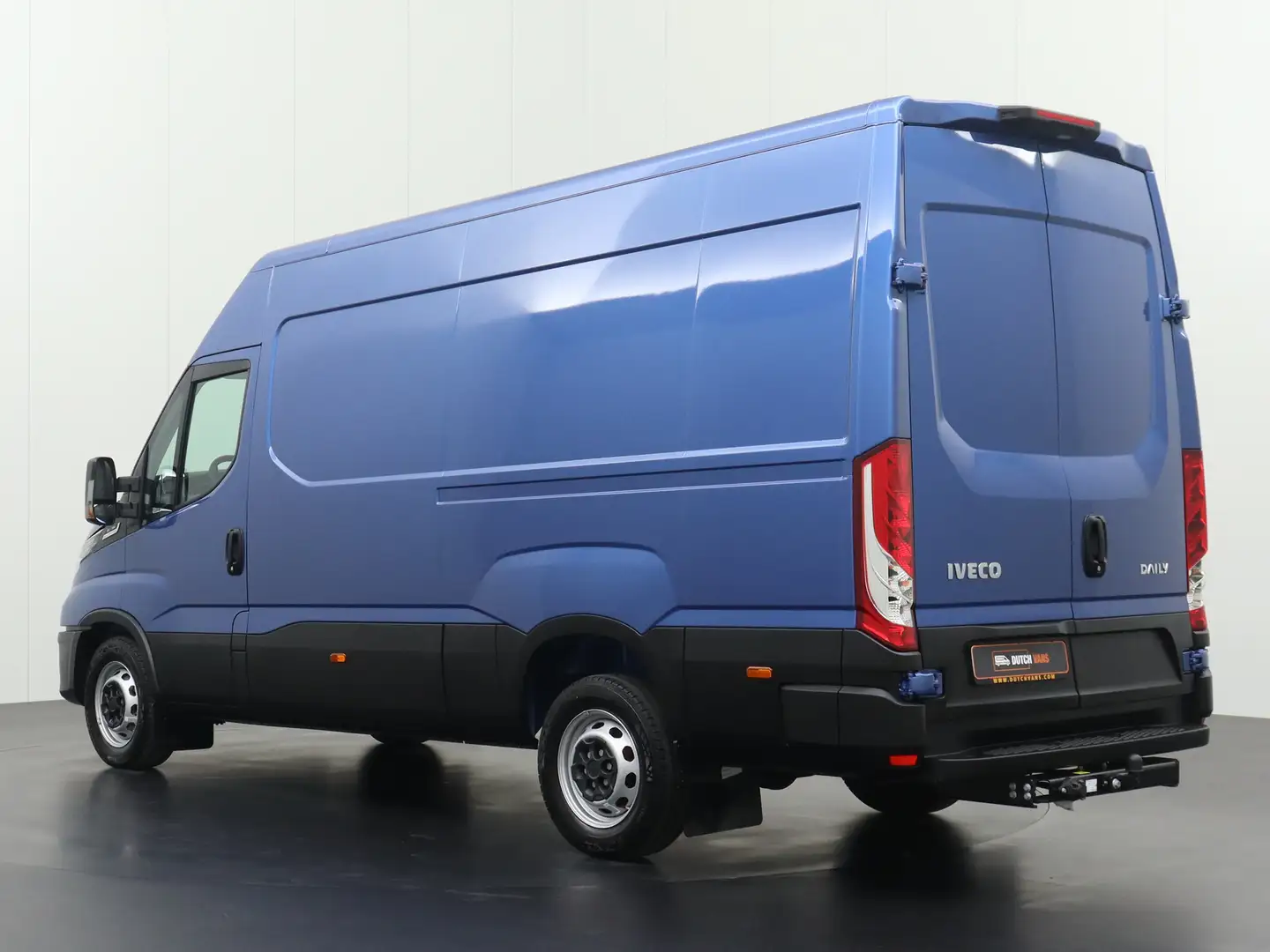 Iveco Daily 35-180PK Hi matic Automaat L2H2 | | Navigatie | Ca Blauw - 2