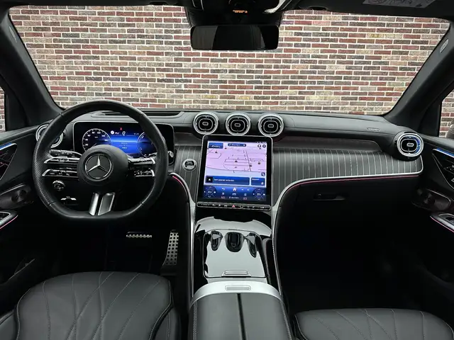 Mercedes-Benz GLC Class view 11