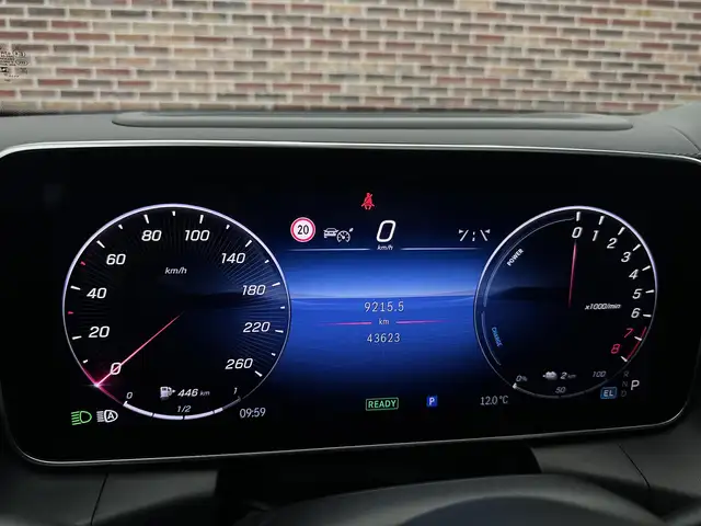 Mercedes-Benz GLC Class view 12