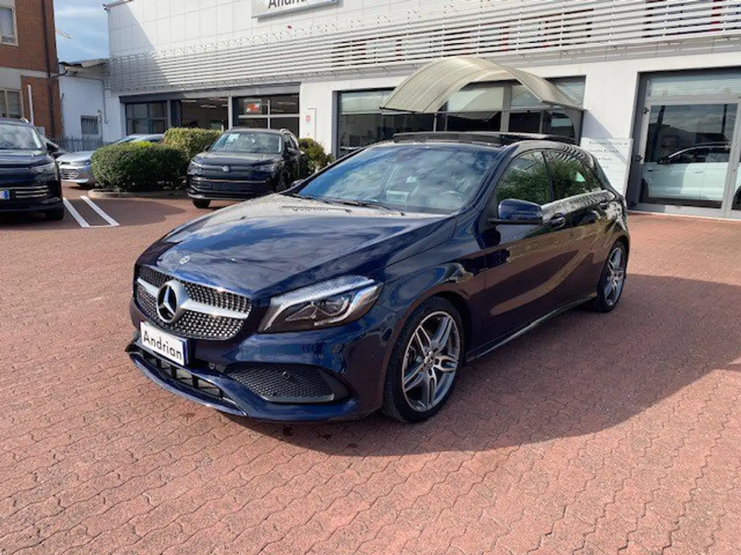 Mercedes-Benz A 200 A 200 d Automatic Premium Bleu - 1