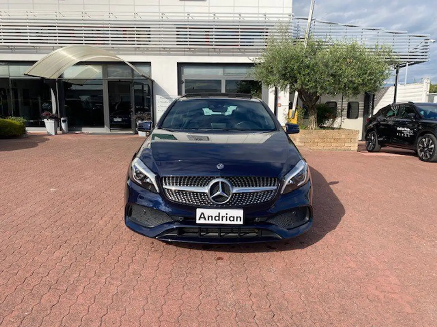 Mercedes-Benz A 200 A 200 d Automatic Premium Bleu - 2