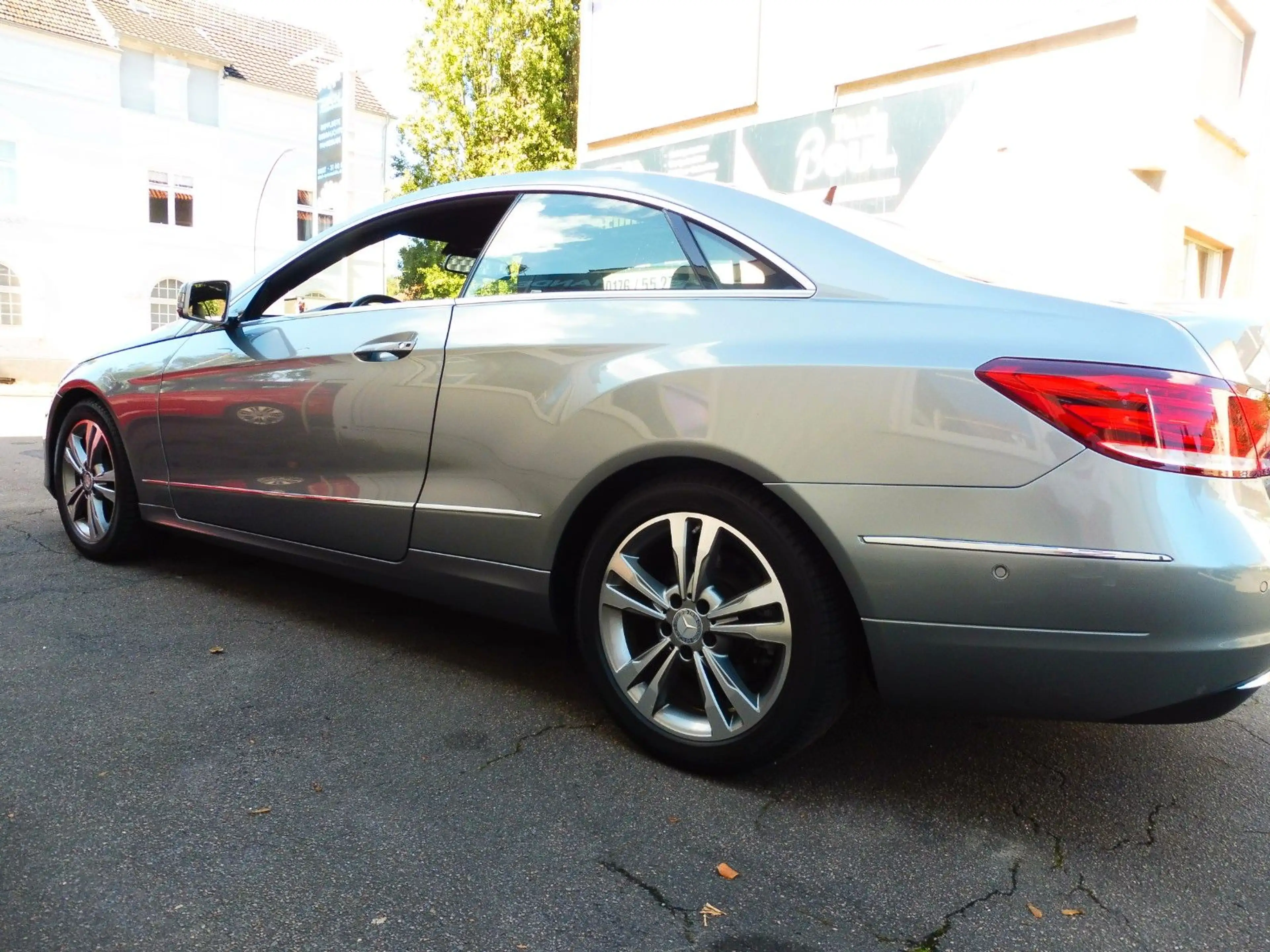 Mercedes-Benz E 200 E Coupe CGI Automatik — photo 9