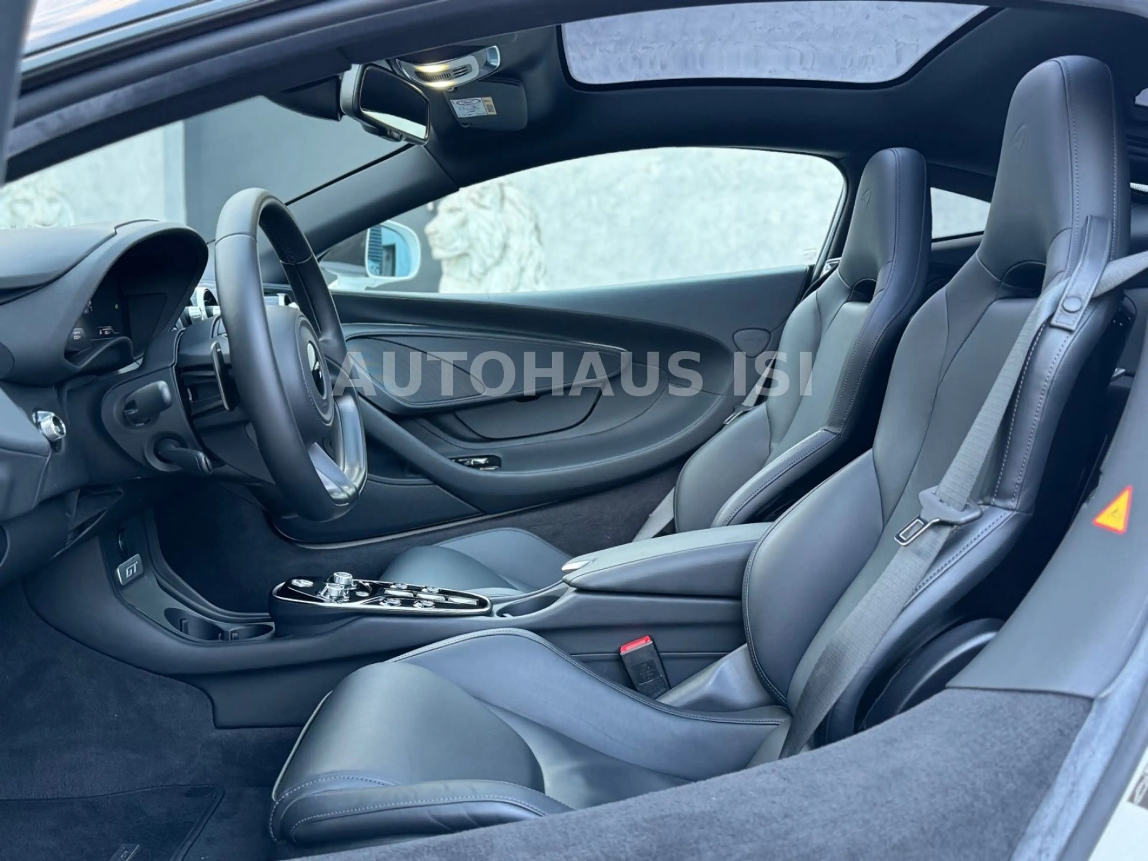 McLaren GT Made by NOVITEC, CARBON PACK, PANO — photo 12
