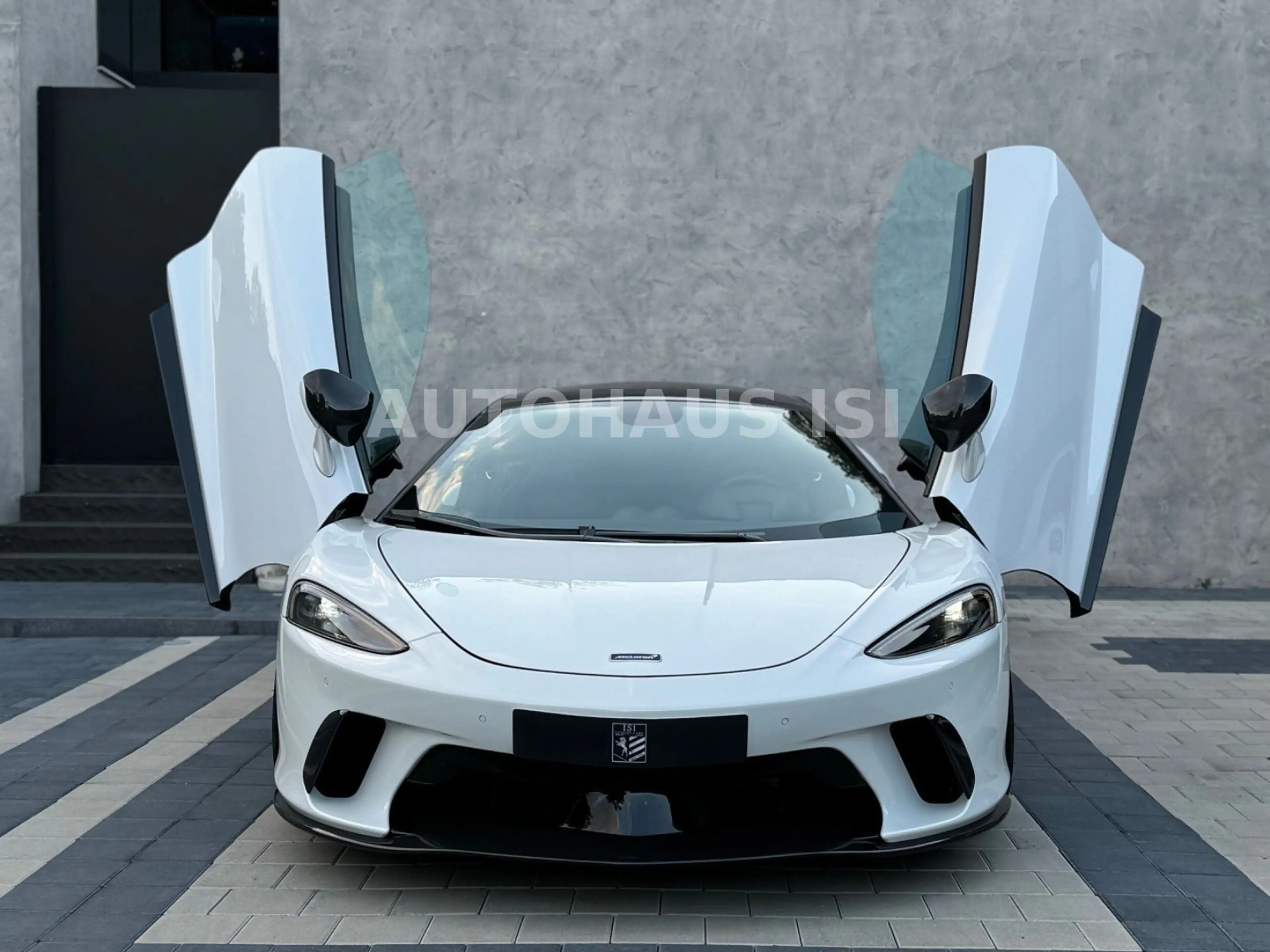 McLaren GT Made by NOVITEC, CARBON PACK, PANO — photo 11