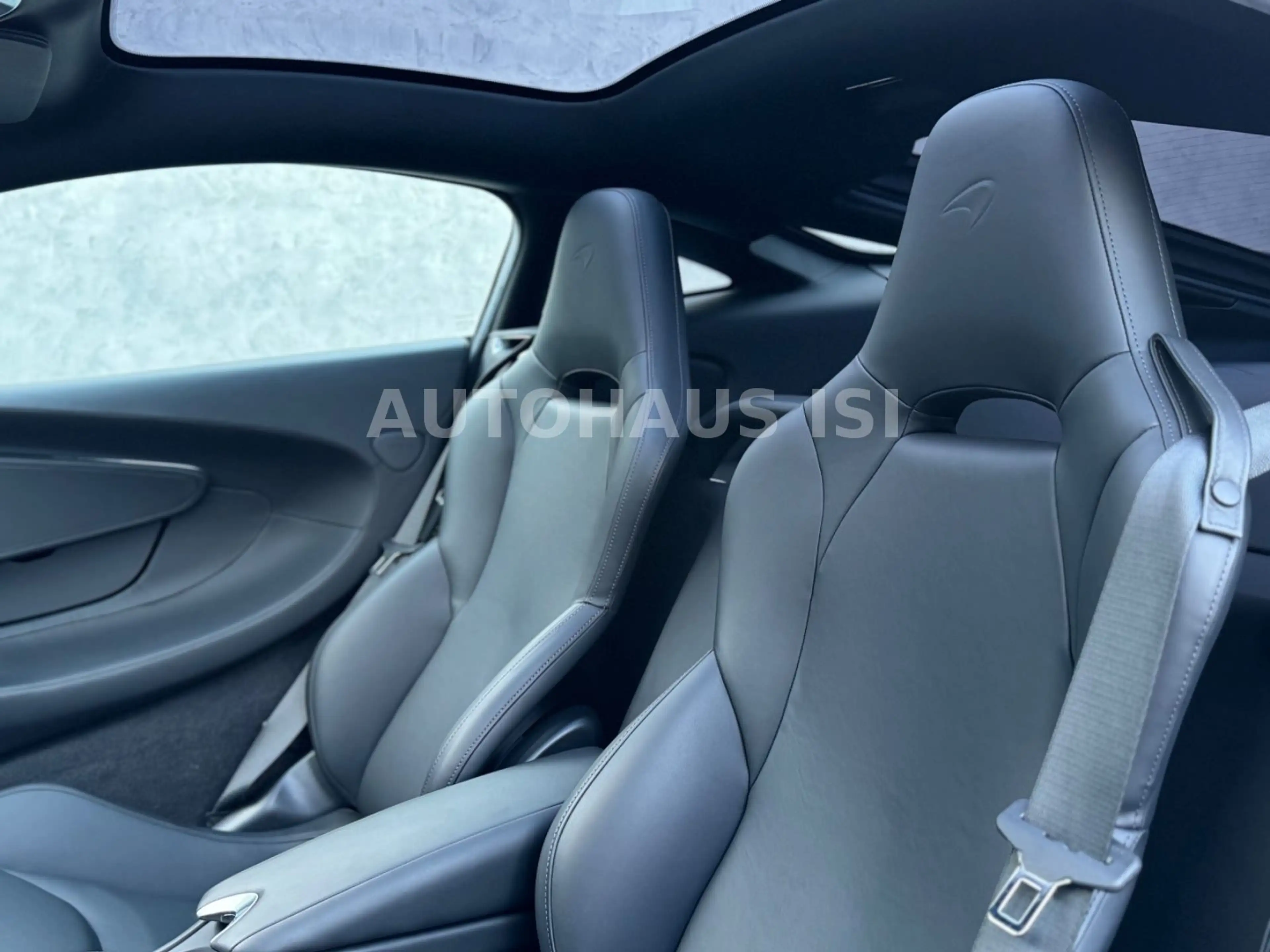 McLaren GT Made by NOVITEC, CARBON PACK, PANO — photo 13