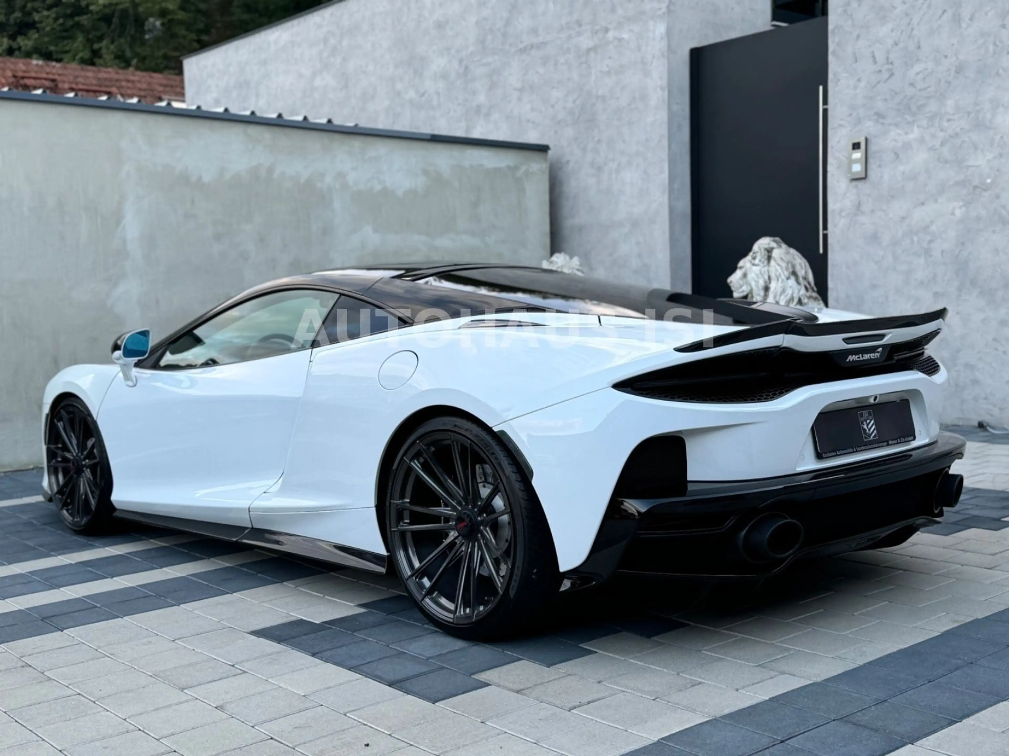 McLaren GT Made by NOVITEC, CARBON PACK, PANO — photo 6