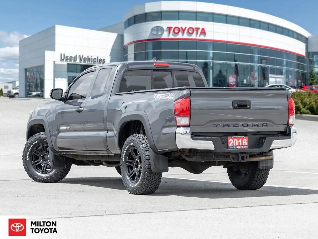 Toyota Tacoma снимка Toyota Tacoma