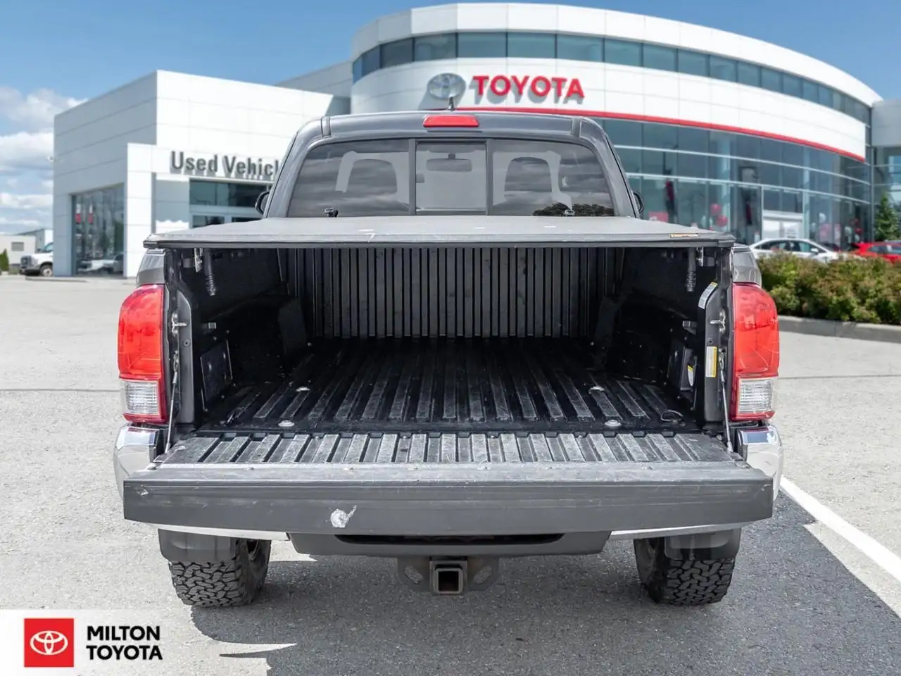 Toyota Tacoma снимка Toyota Tacoma