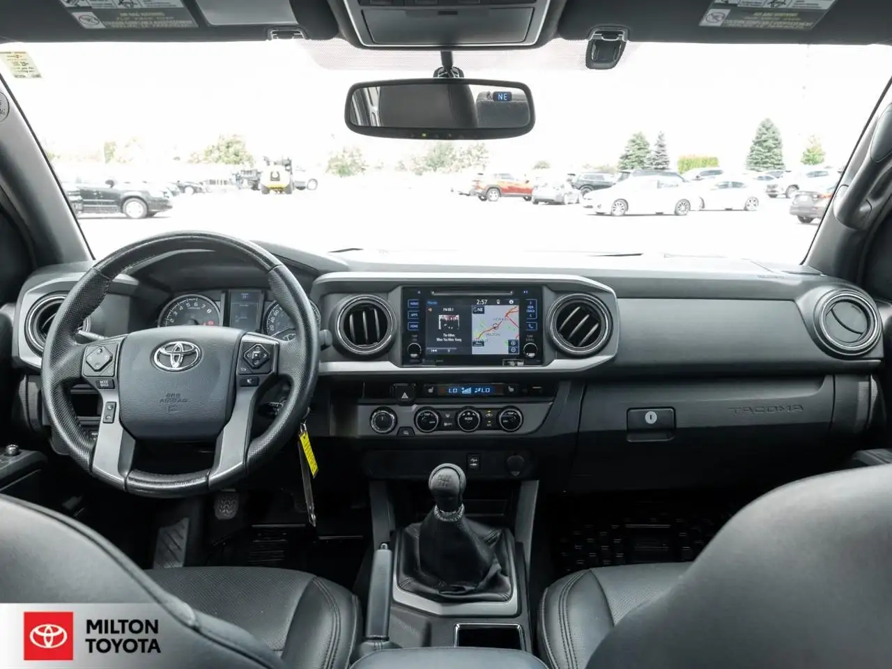 Toyota Tacoma снимка Toyota Tacoma