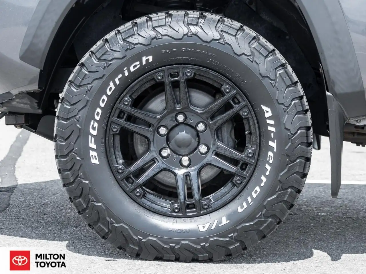 Toyota Tacoma снимка Toyota Tacoma
