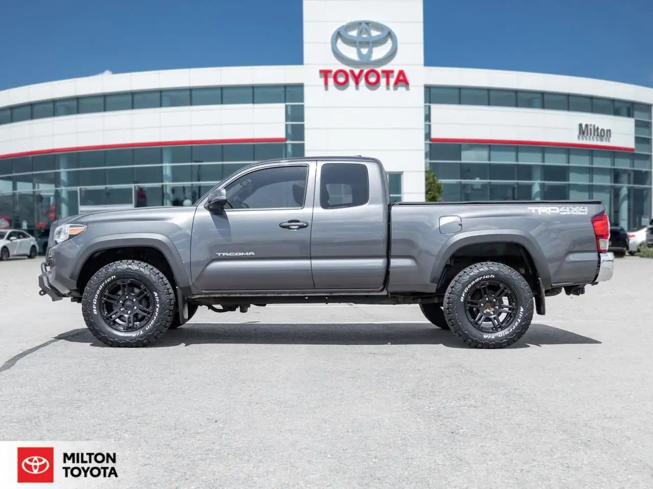 Toyota Tacoma снимка Toyota Tacoma