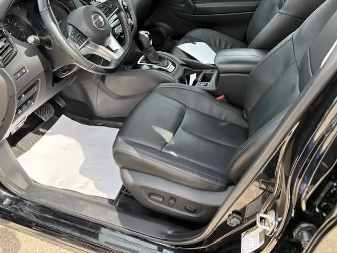 Nissan Qashqai снимка Nissan Qashqai