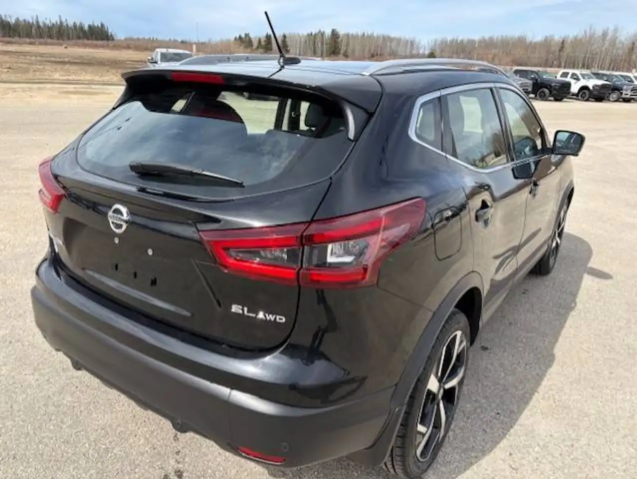 Nissan Qashqai снимка Nissan Qashqai