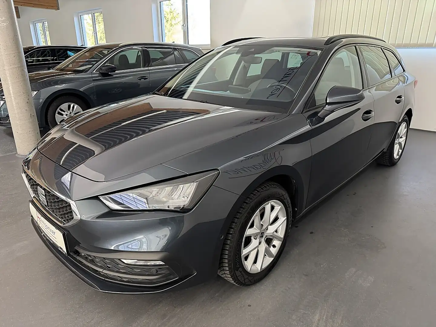 SEAT Leon SP 2,0 TDI Style *LED*NAVI*PANO*Sitzheizung*Vir... Grau - 2