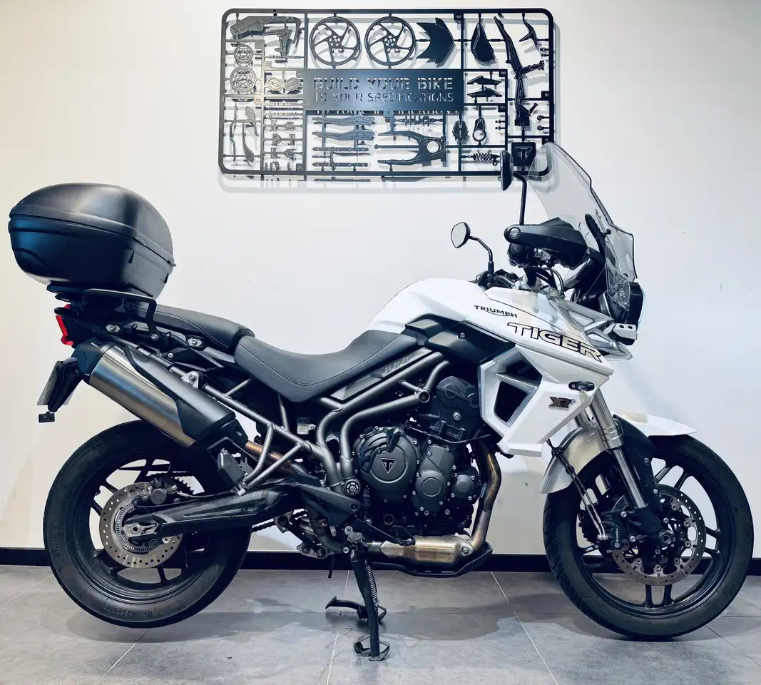 Triumph Tiger 800