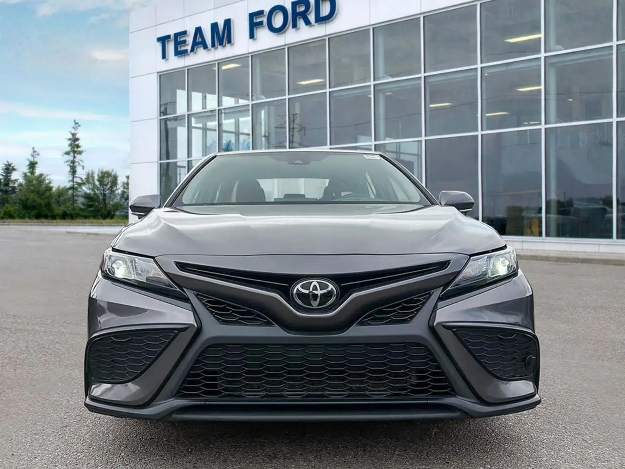 Toyota Camry снимка Toyota Camry