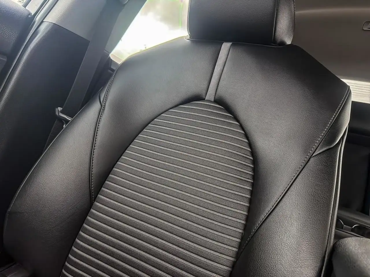Toyota Camry снимка Toyota Camry