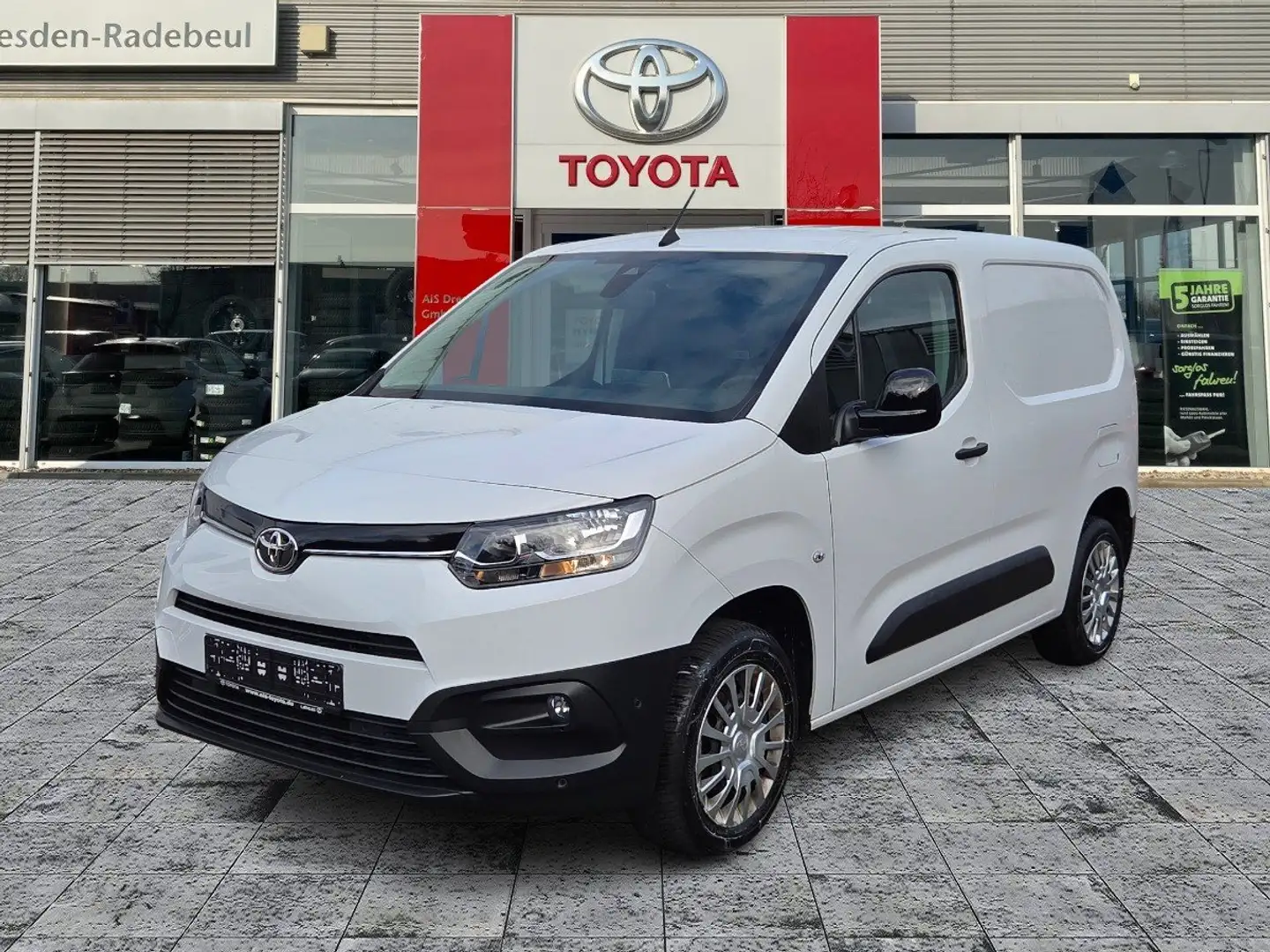 Toyota Proace City 1.5 D-4D L1 Meister PDC+SpurW Weiß - 2