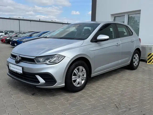 Volkswagen Polo view 3