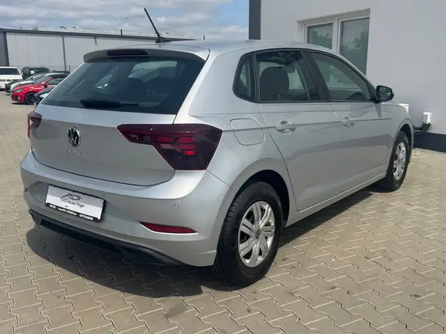 Volkswagen Polo view 6