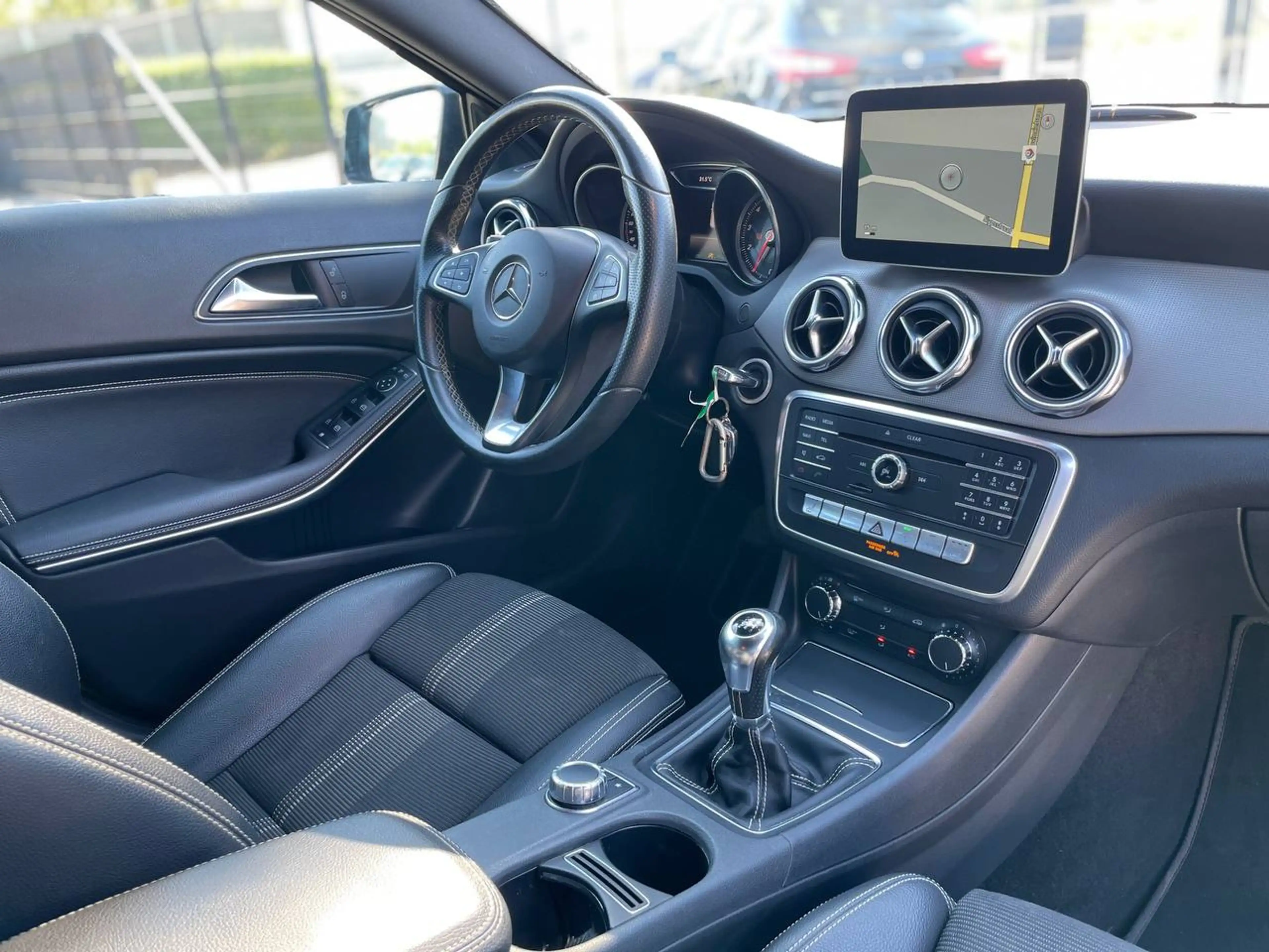 Mercedes-Benz GLA 180 Benzine/Clima/Navi/Camera/Garantie/*** — photo 7