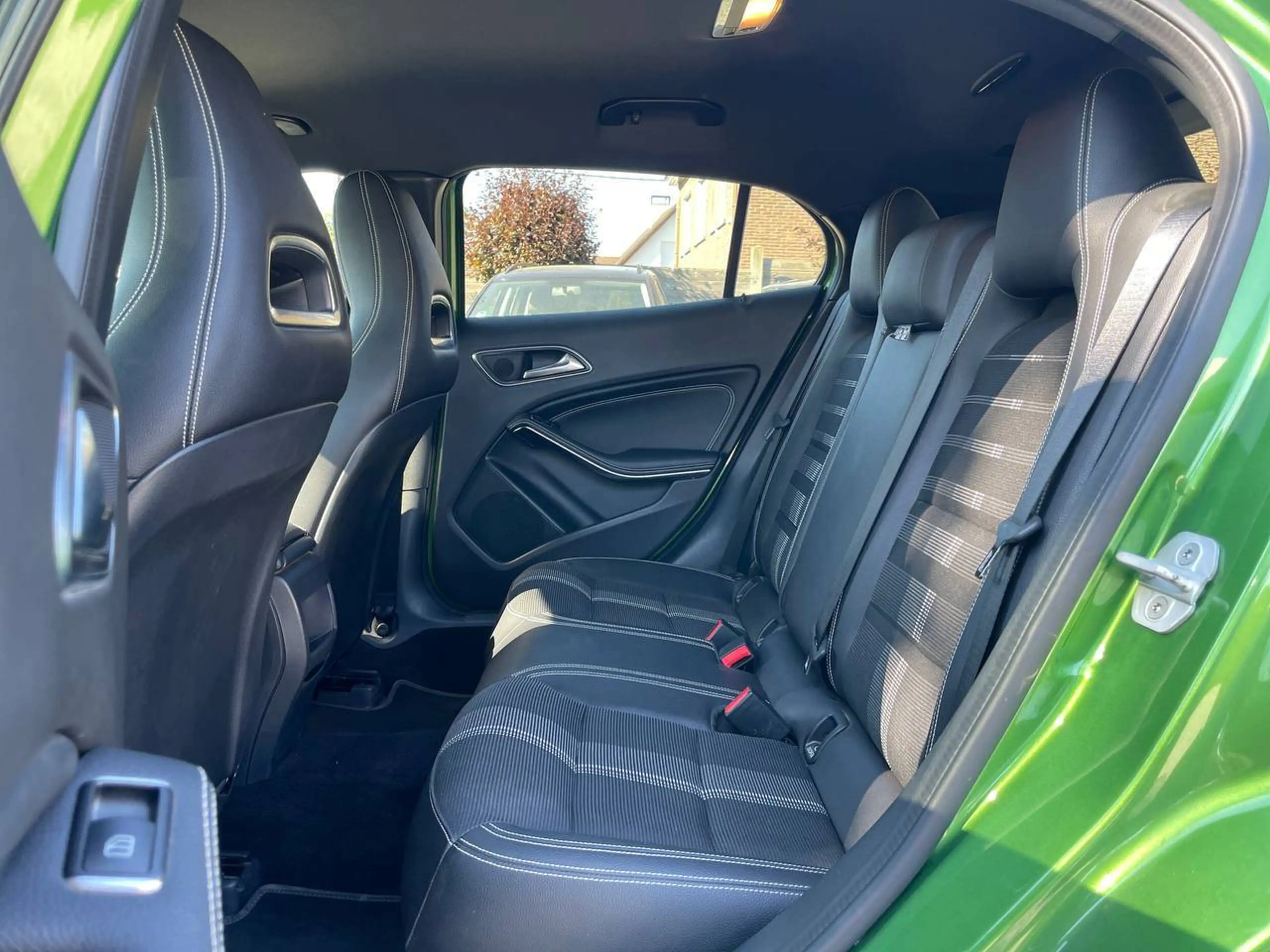 Mercedes-Benz GLA 180 Benzine/Clima/Navi/Camera/Garantie/*** — photo 9