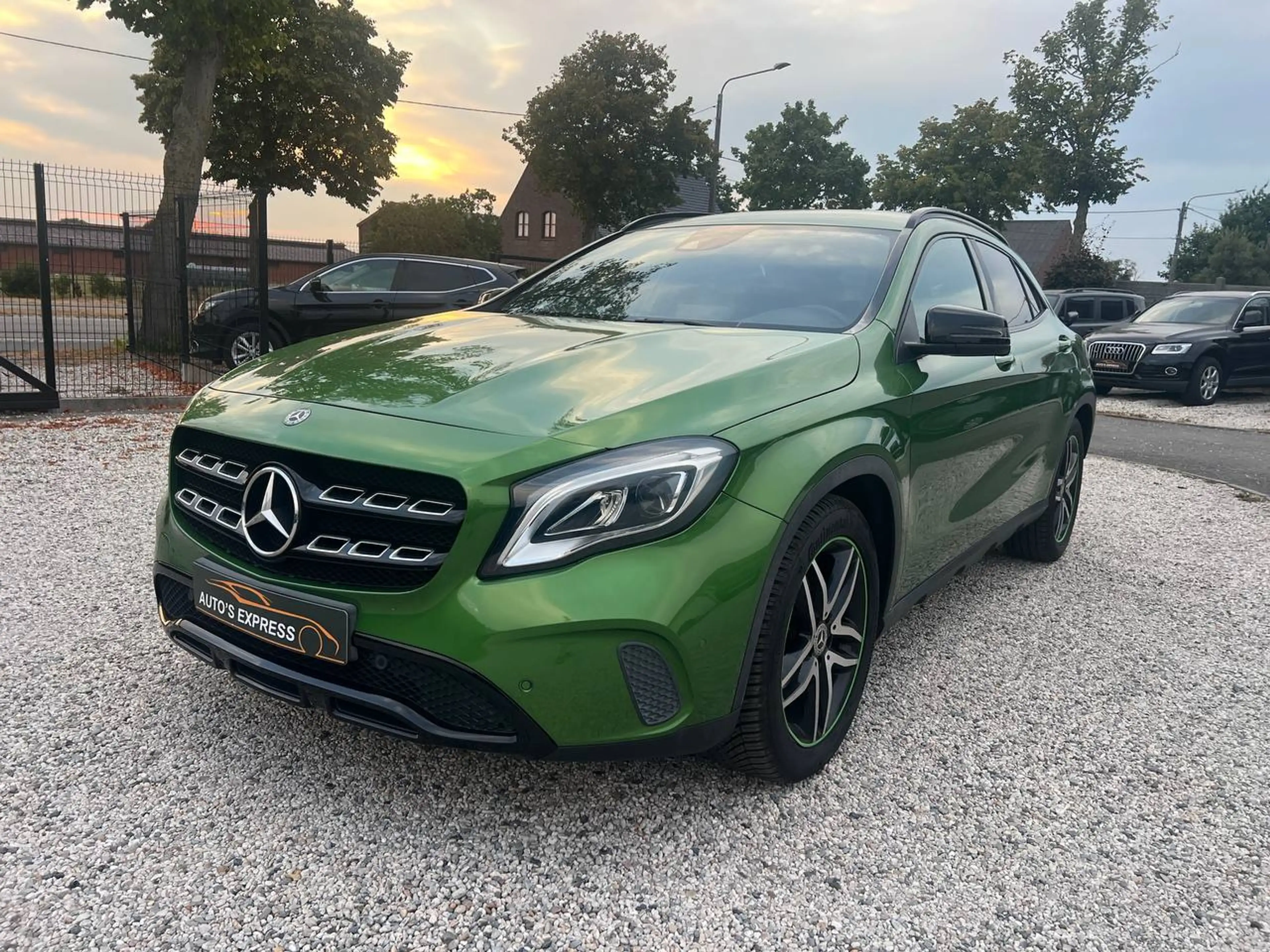 Mercedes-Benz GLA 180 Benzine/Clima/Navi/Camera/Garantie/*** — photo 5