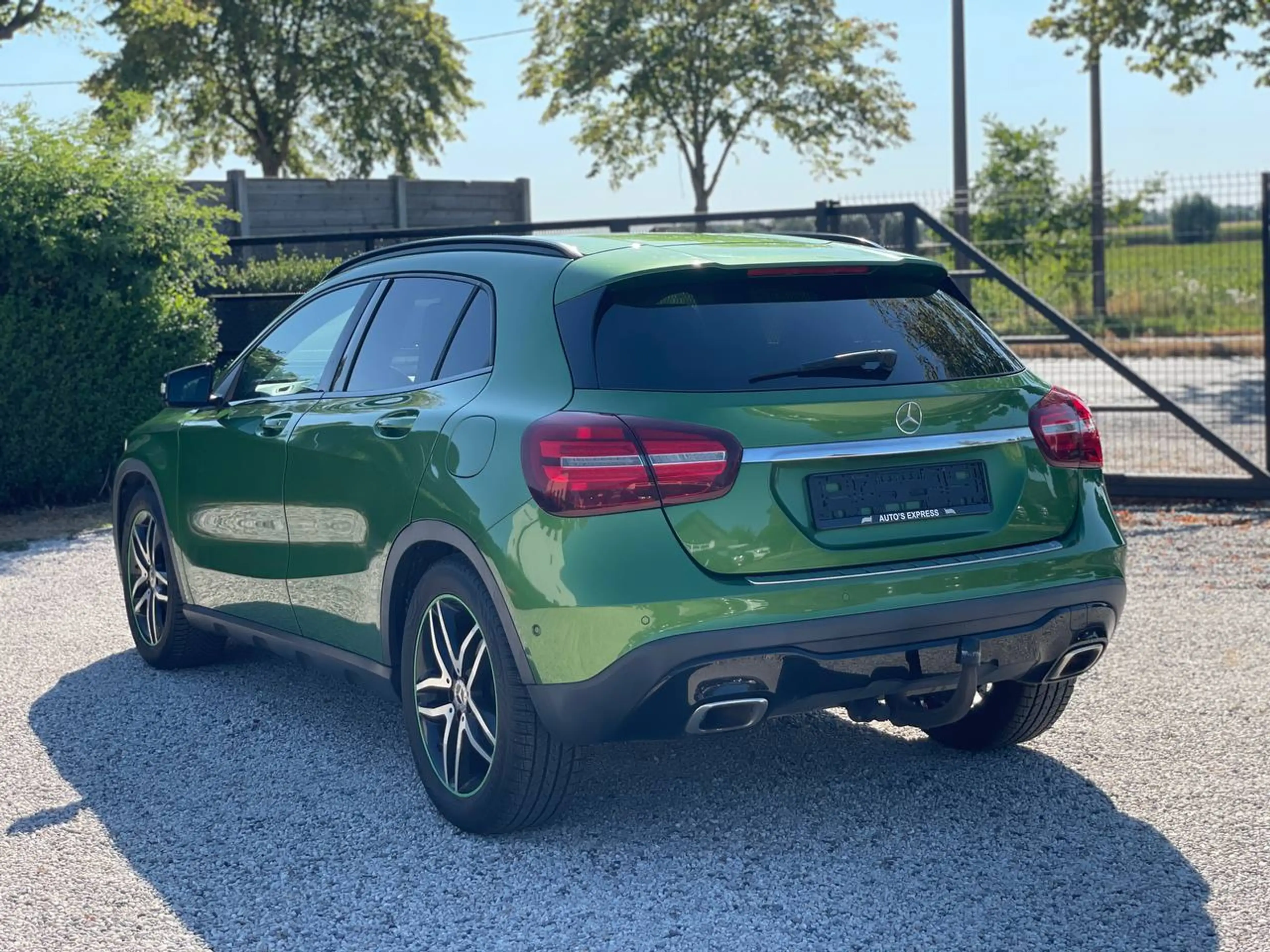 Mercedes-Benz GLA 180 Benzine/Clima/Navi/Camera/Garantie/*** — photo 2