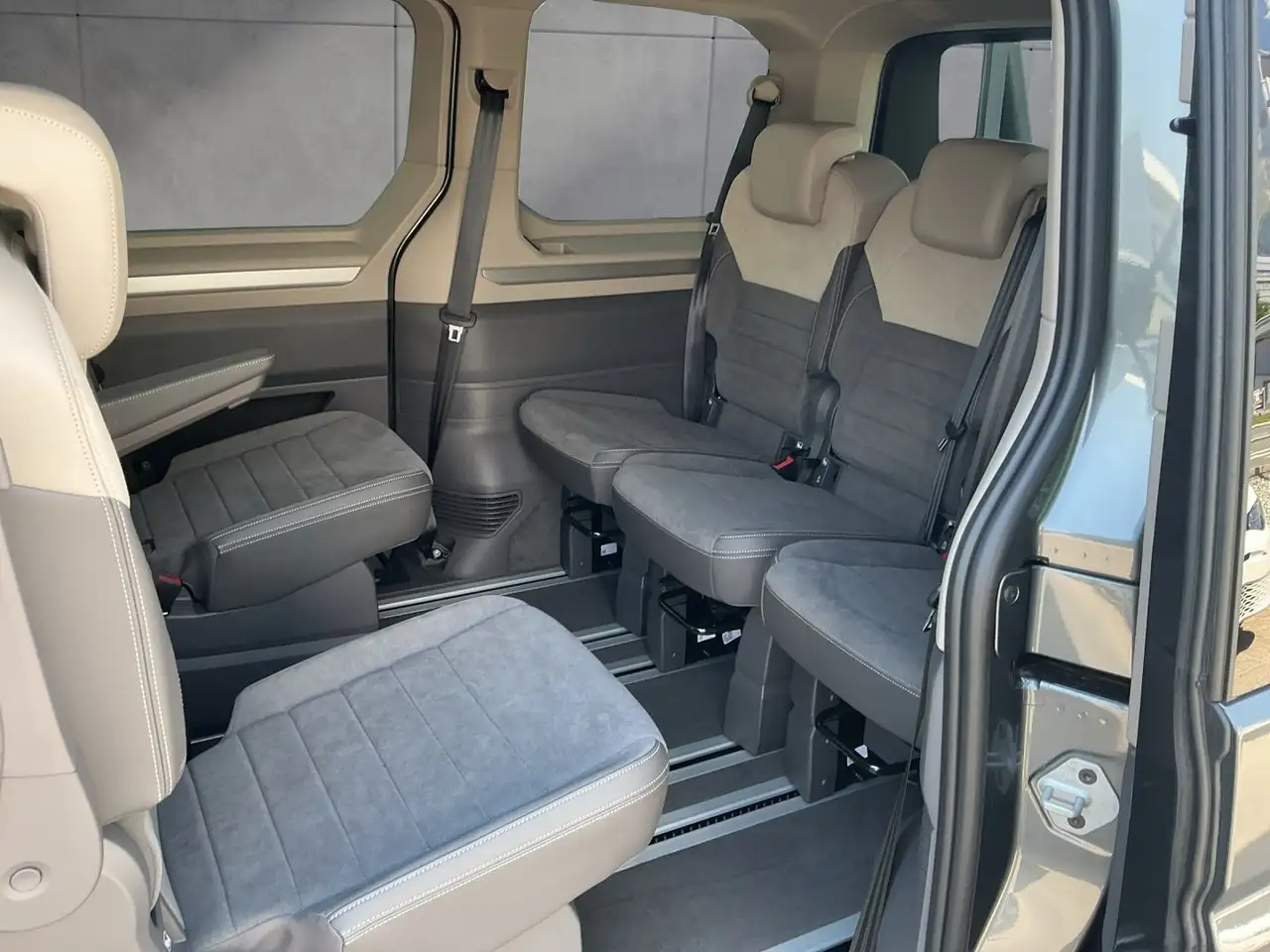 Volkswagen T7 Multivan 2026 — фото 13