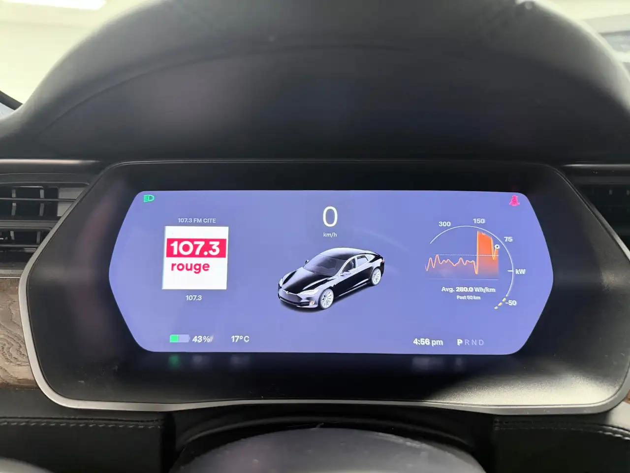 Tesla Model S снимка Tesla Model S