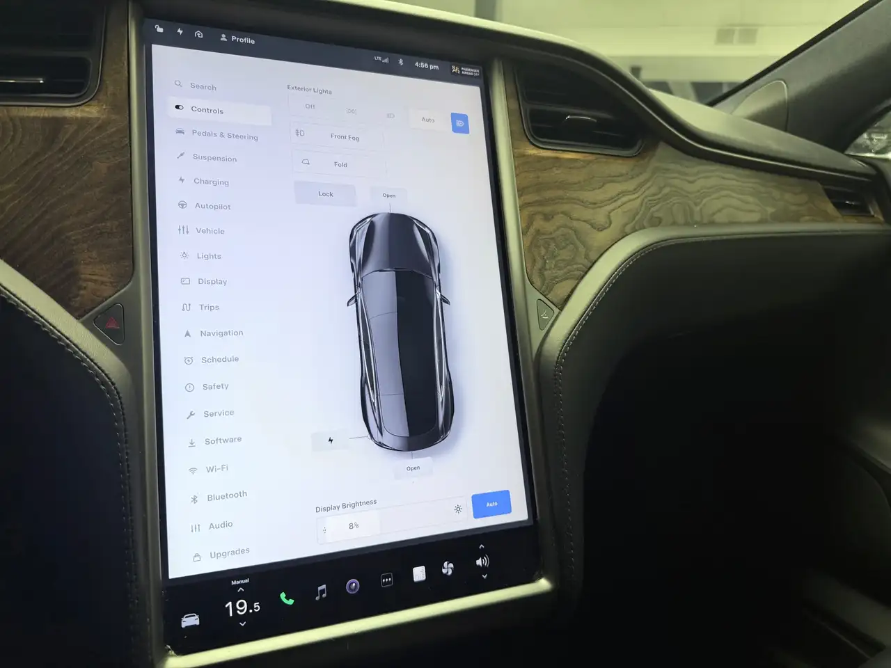 Tesla Model S снимка Tesla Model S