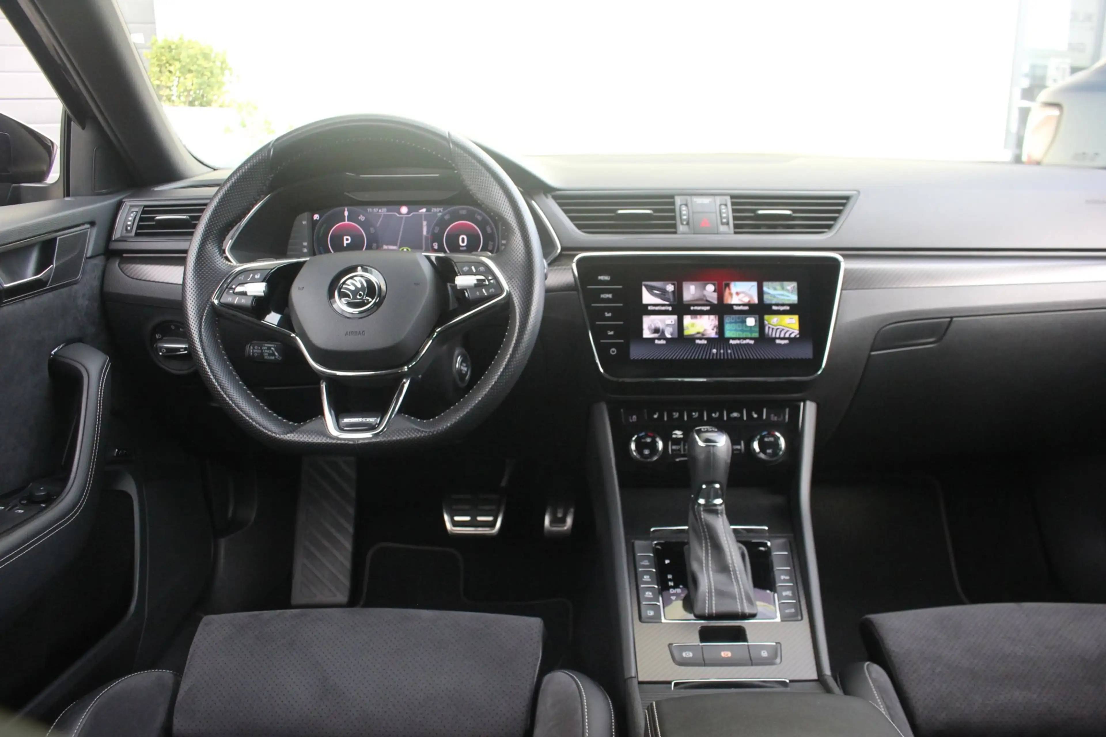 Skoda Superb Combi 1.4 TSI iV Sportline | Trekhaak | 360 Camera — photo 3