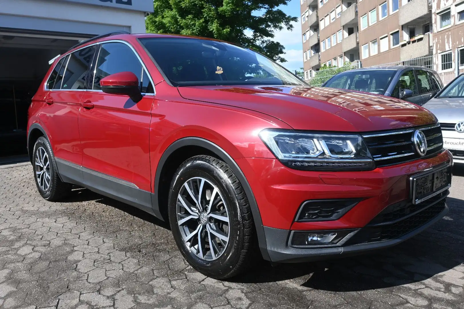Volkswagen Tiguan Comfortline*Virtual*Ahk*LED*Navi*ACC Rouge - 2