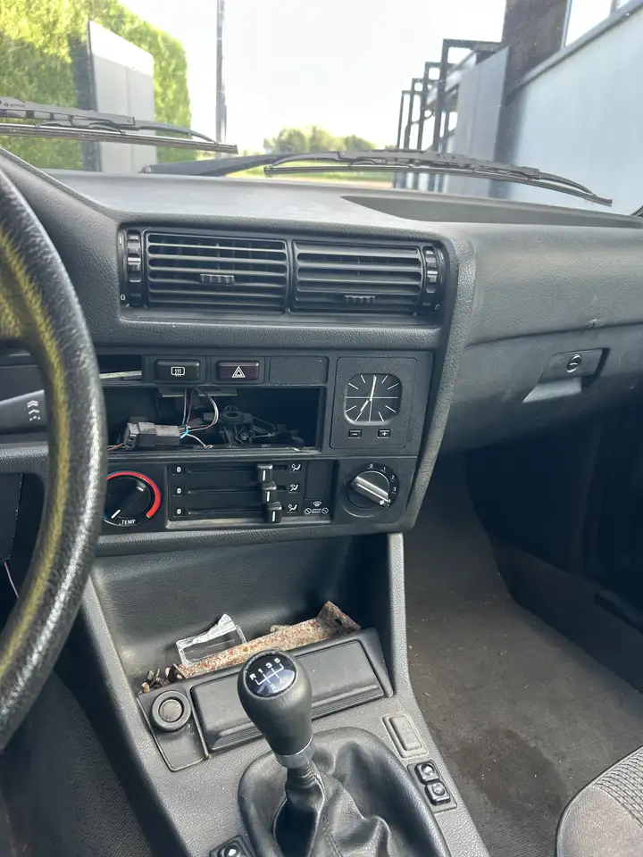BMW 318i, foto 4