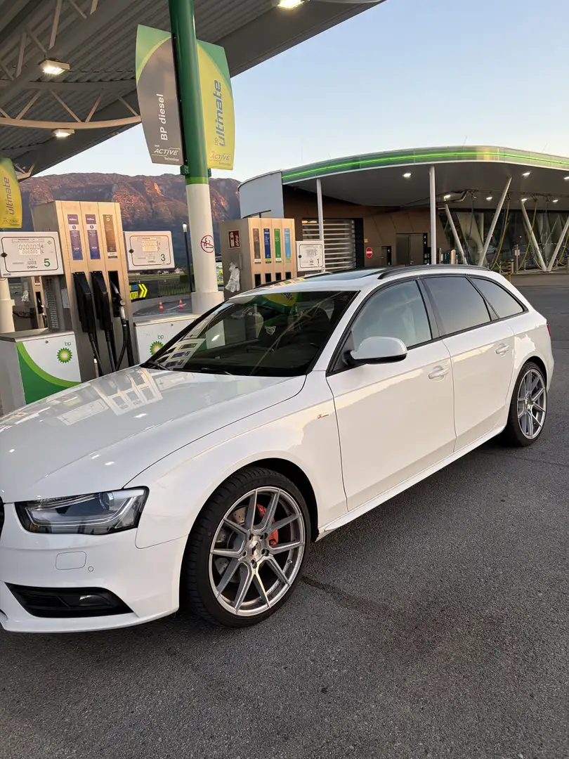 Audi A4 Avant 3,0 TDI quattro Weiß - 1