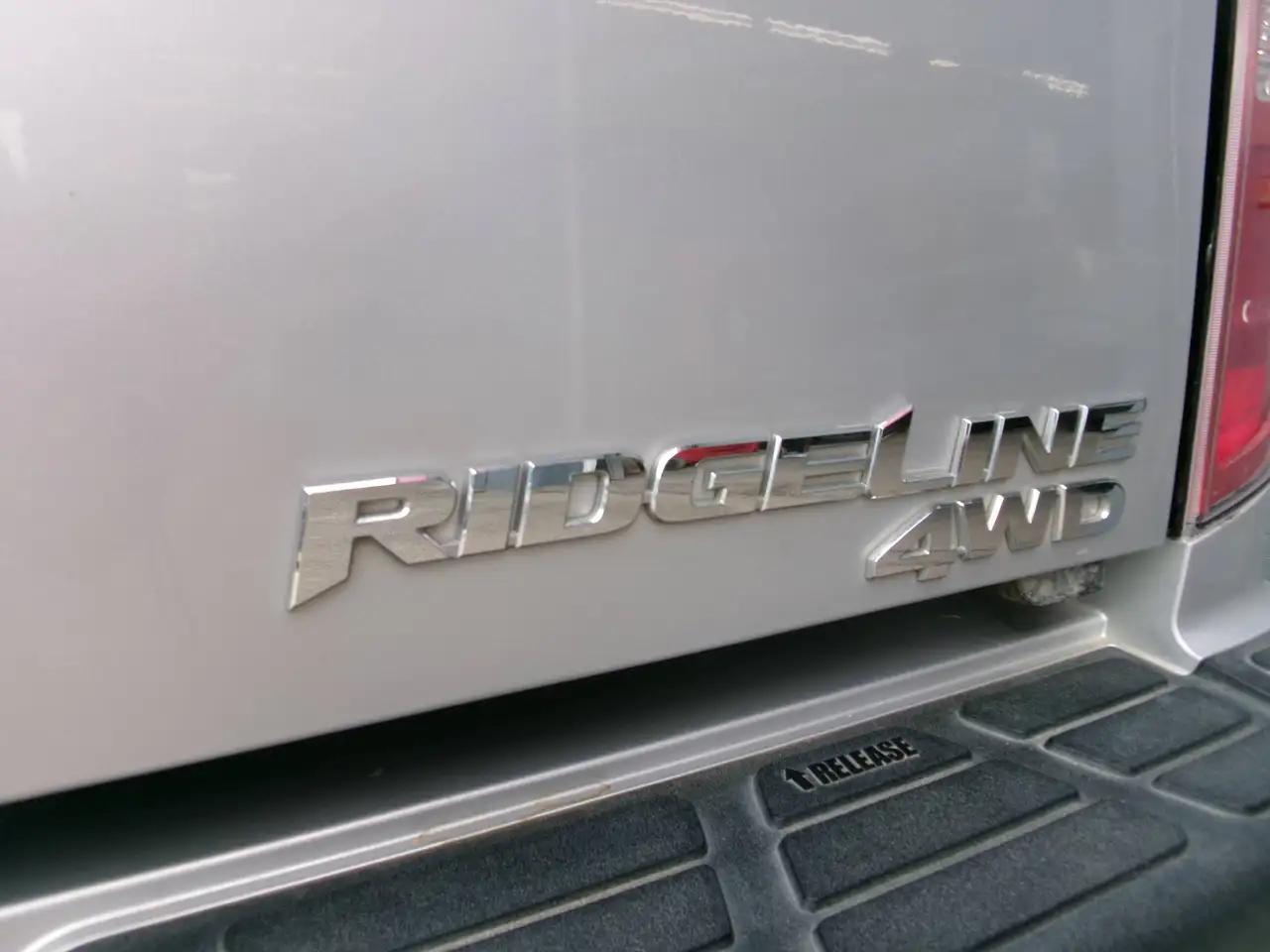 Honda Ridgeline photo Honda Ridgeline