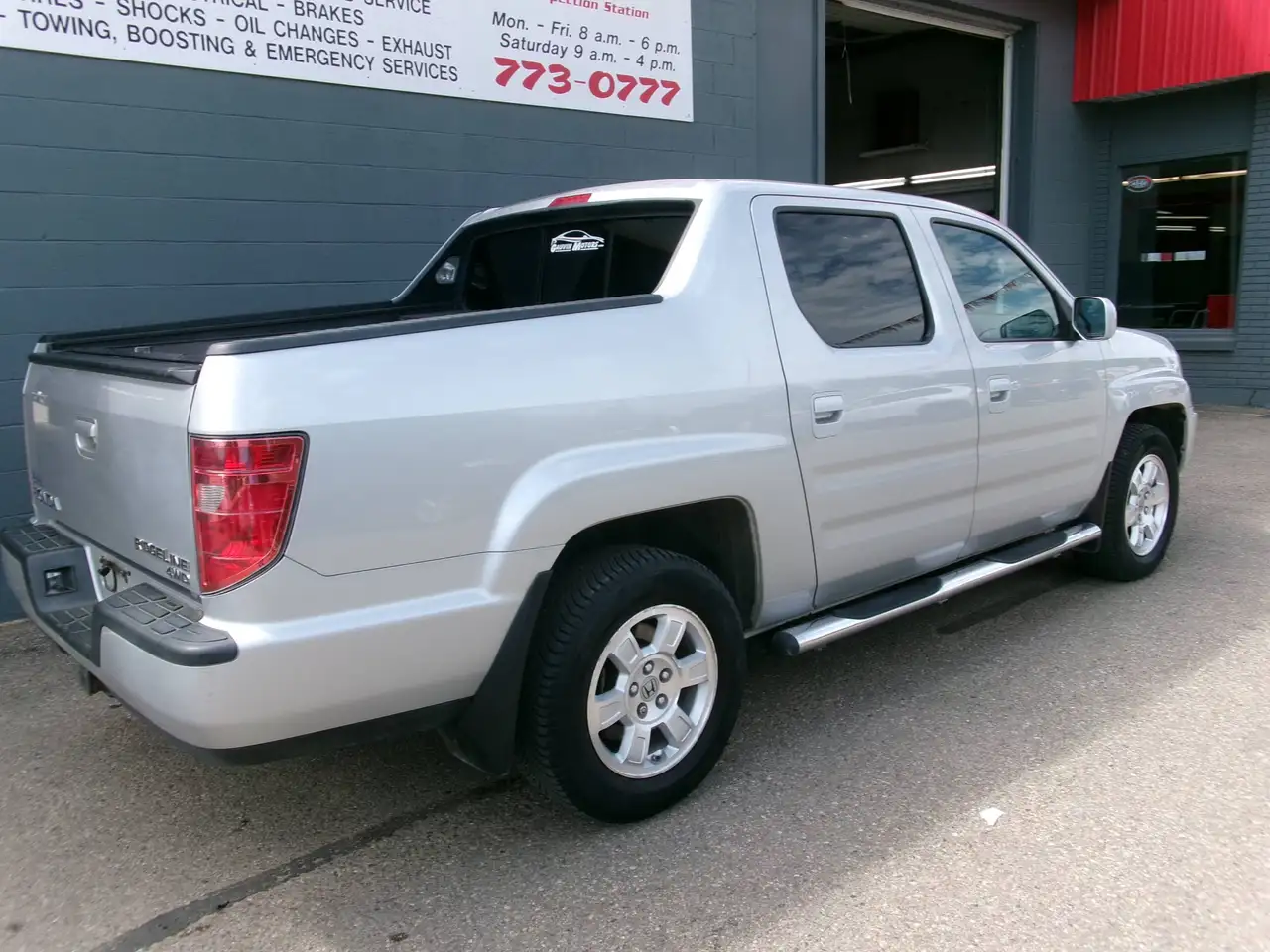 Honda Ridgeline photo Honda Ridgeline