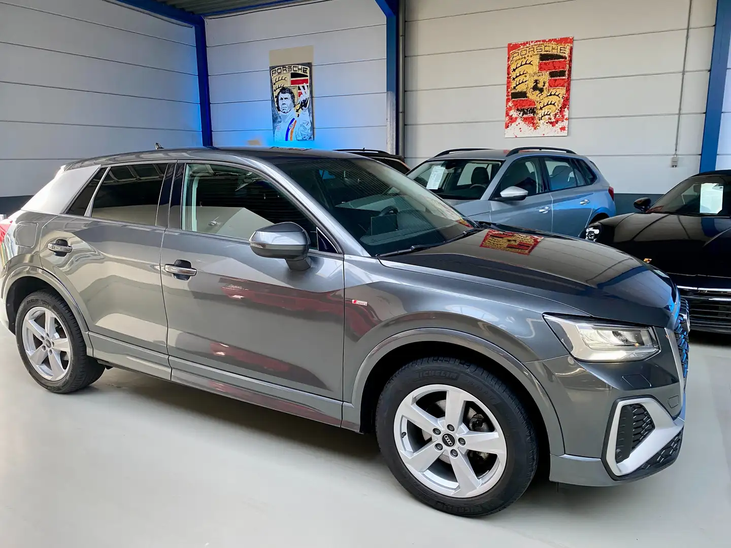 Audi Q2 35 TFSI S line Automaat Gris - 1