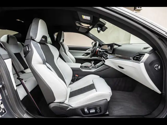 BMW M4 view 15