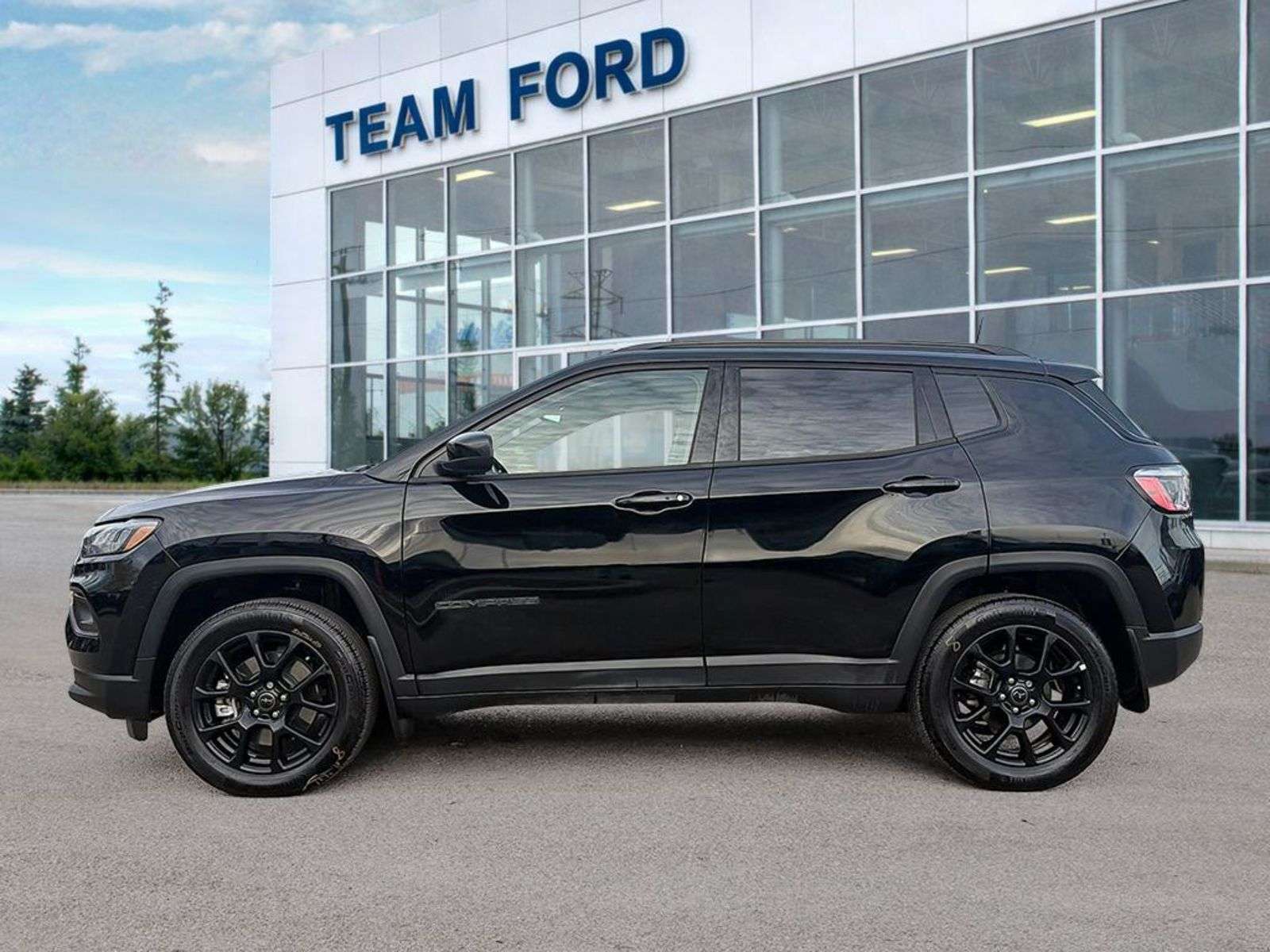 2026 Jeep Compass North — photo 3