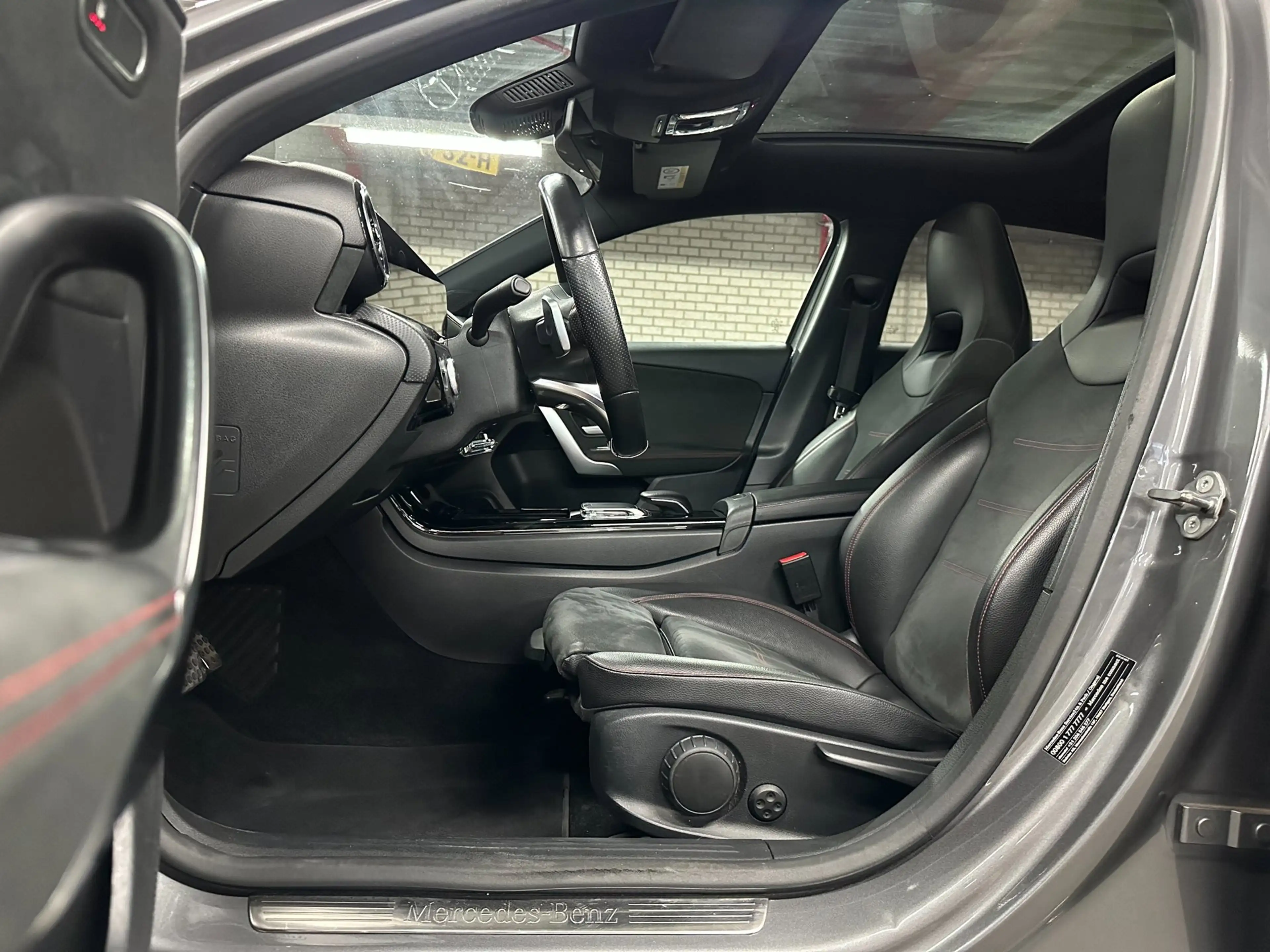 Mercedes-Benz A 200 AMG, Pano, Widescreen, Org NL — photo 13