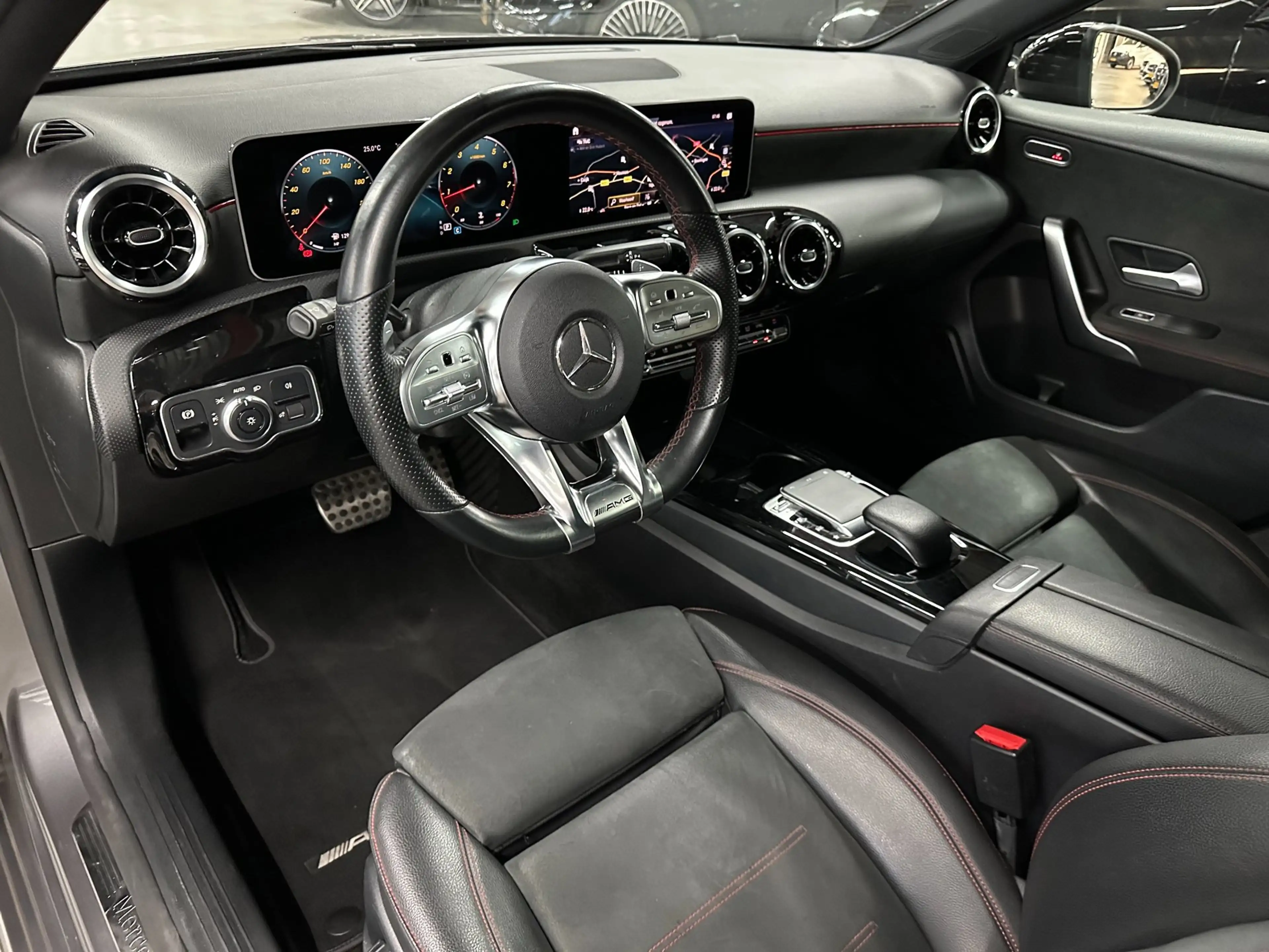 Mercedes-Benz A 200 AMG, Pano, Widescreen, Org NL — photo 15