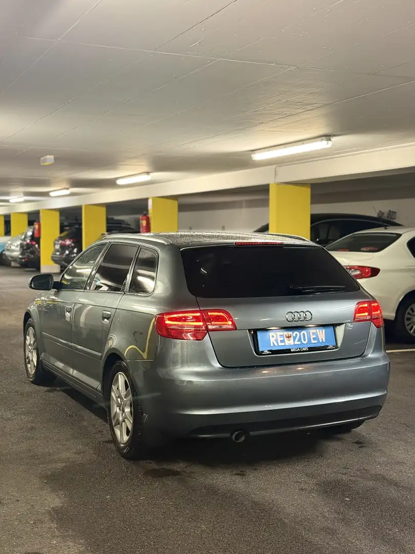 Audi A3 1,6 TDI Grau - 2
