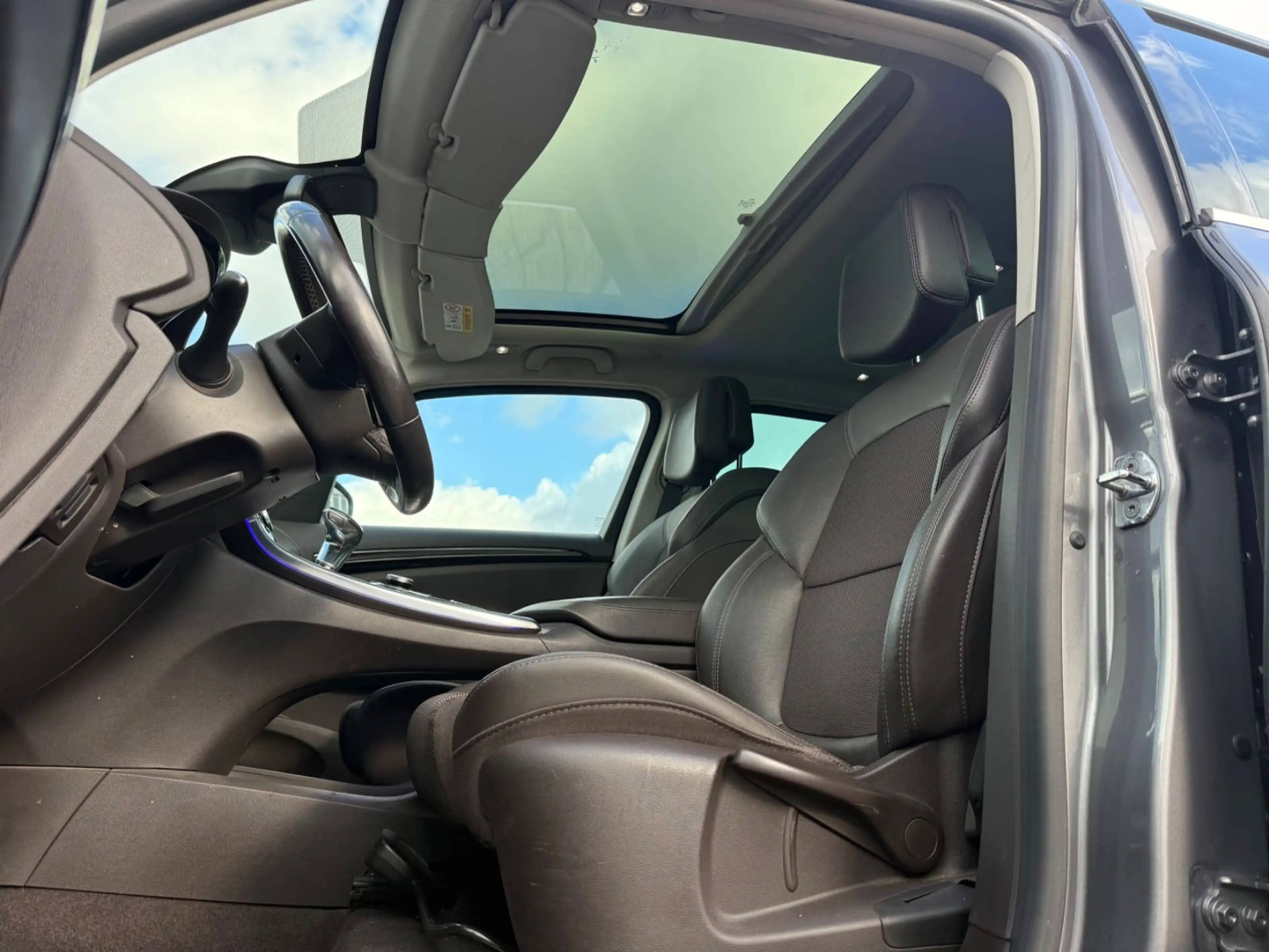 Renault Espace 160dCi Automatik,7Sitze,TLeder,Kamera,AHK — photo 9