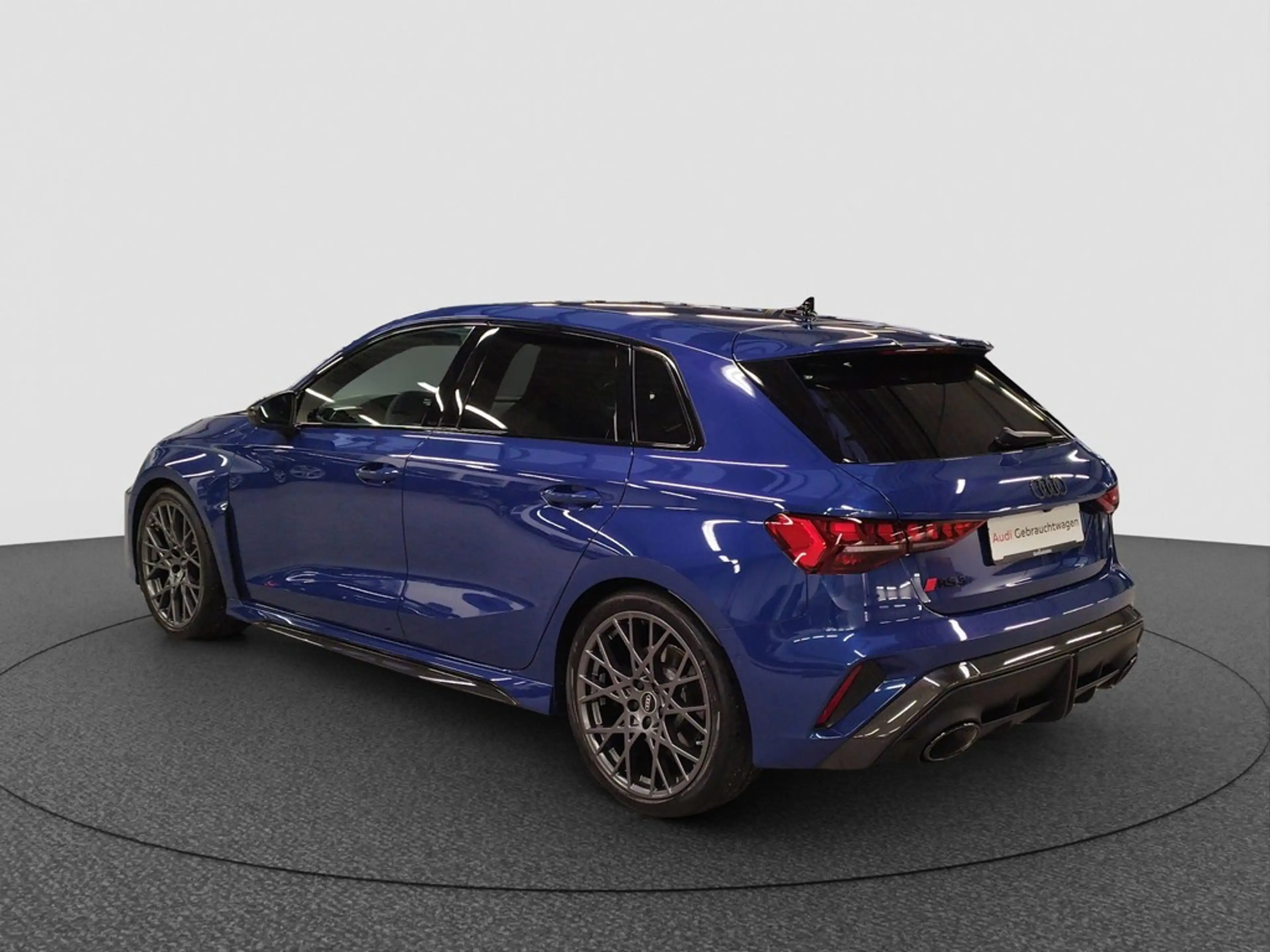 Audi RS3 Sportb. 2.5 TFSI qu. Matrix ACC Kamera SONOS — photo 8