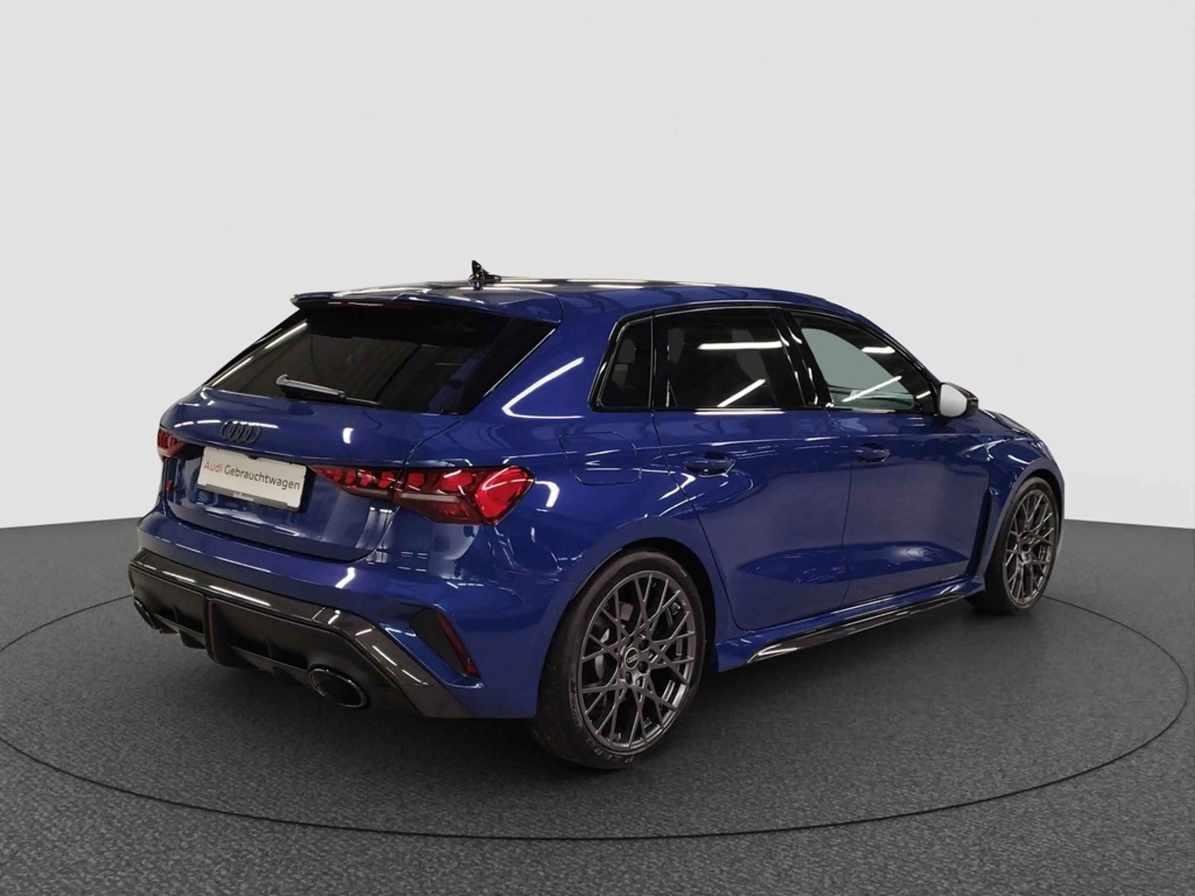 Audi RS3 Sportb. 2.5 TFSI qu. Matrix ACC Kamera SONOS — photo 2