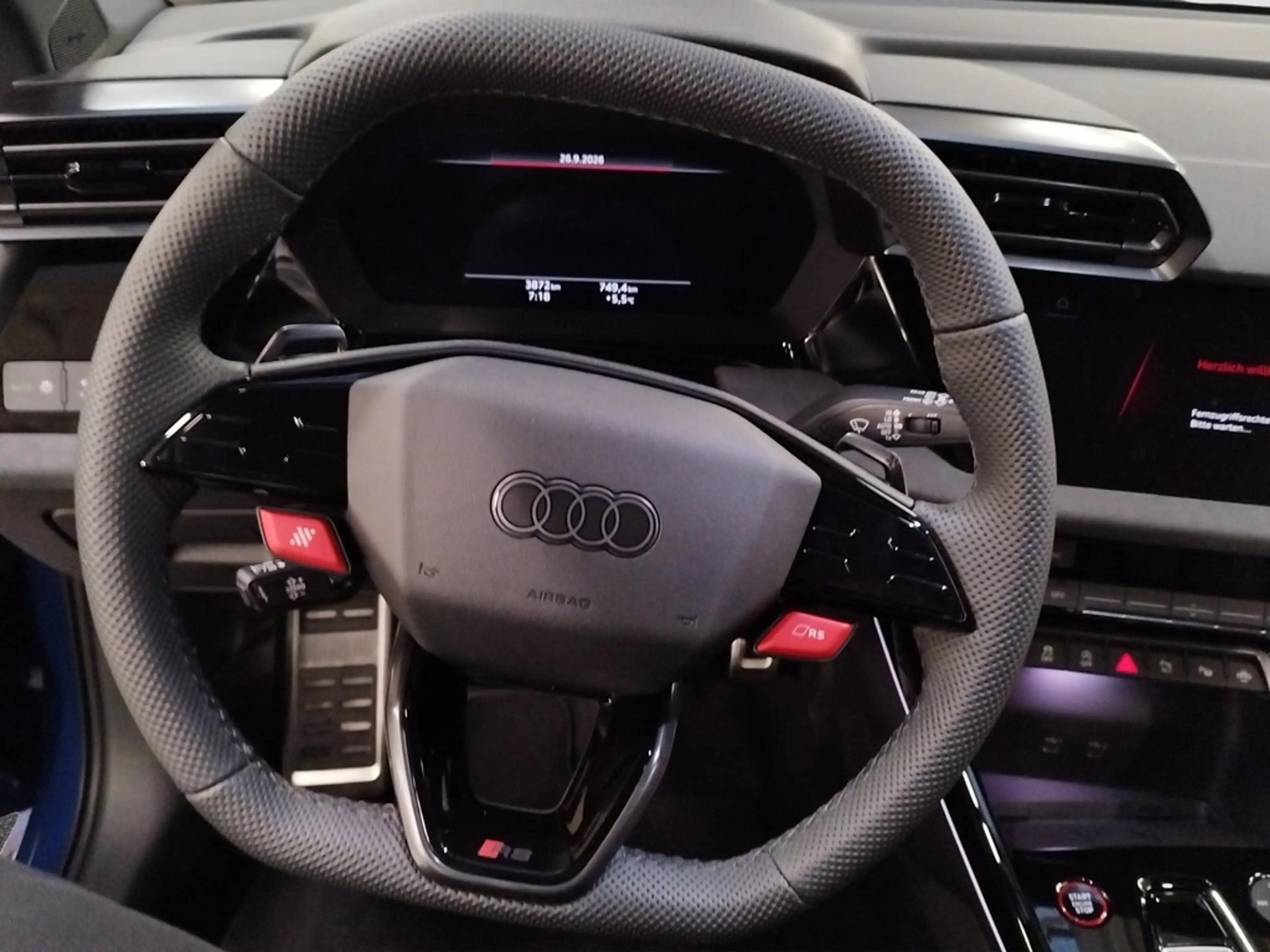 Audi RS3 Sportb. 2.5 TFSI qu. Matrix ACC Kamera SONOS — photo 12